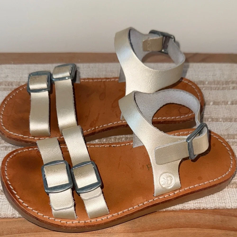 Freshly Picked platinum rockaway metallic Sandals with adjustable Straps size 3y